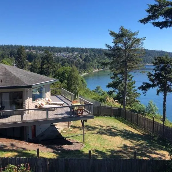 Waterfront, Sunsets and Mountains, hotel in Port Townsend