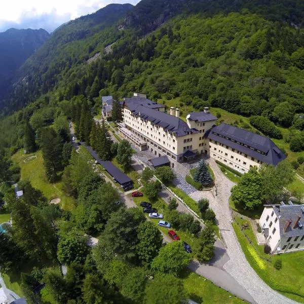 Hotel Manantial, hotel en Taüll