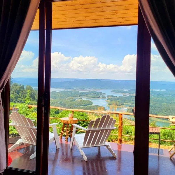 Tà Đùng May Farm, hotel v destinaci Biđong