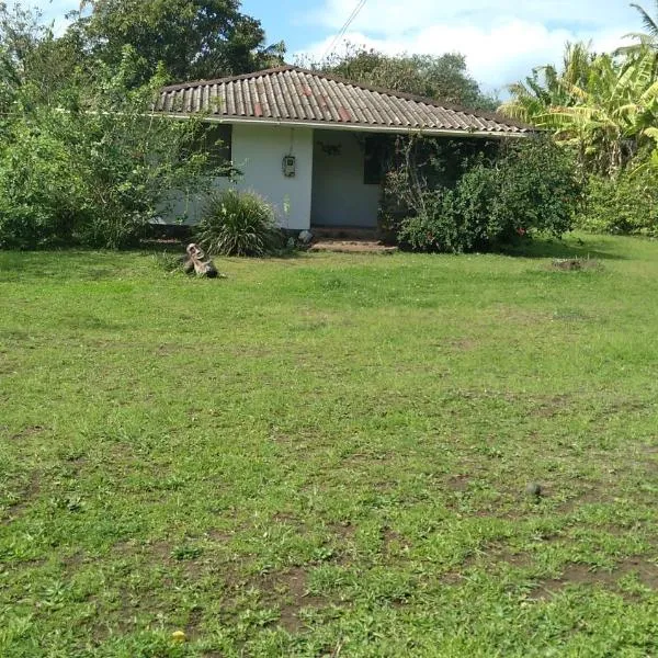 Cabañas Varua, hotel v destinaci Hanga Roa