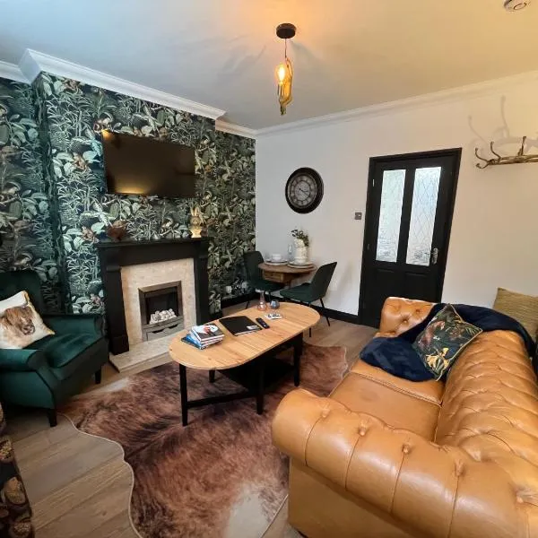 Contemporary & Chic inner terrace 5 mins from Barnsley town centre, hotel em Barnsley