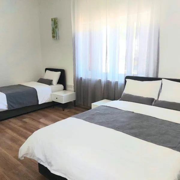 Secret Garden Guest House 02, hotel v destinaci Famagusta