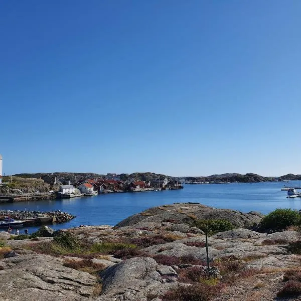 50 m till bad i centrala Skärhamn, hotel en Björholmen