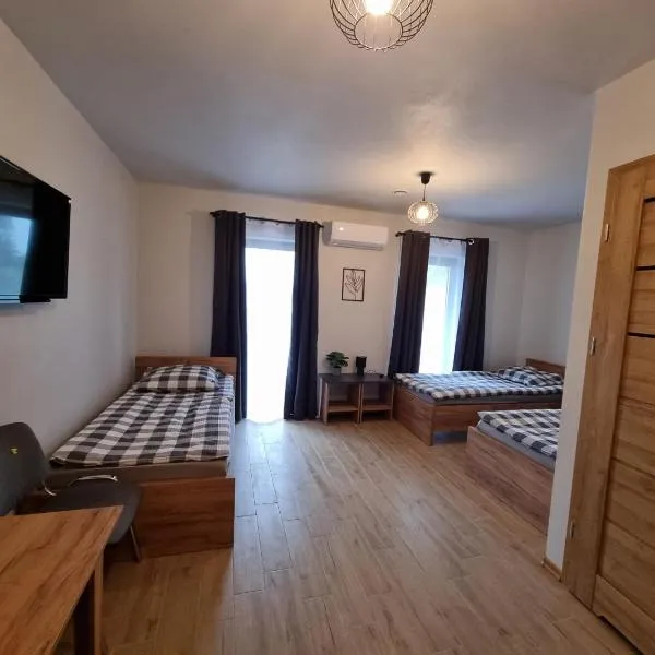 Pokoje pod Wietrznią, hotel v destinaci Kielce