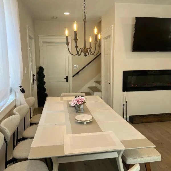The Reminisce vacation home 5br/3bt,downtown BH, hotel in Bar Harbor