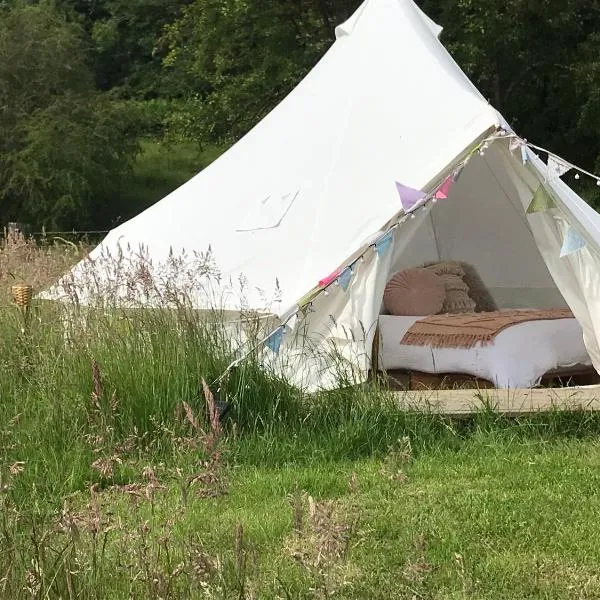 Panpwnton Farm Bell Tents, hotel in Knighton