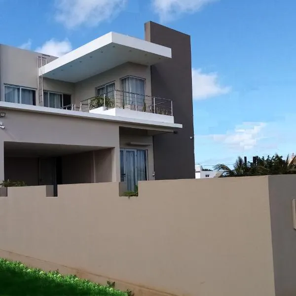 ISLAND RESIDENCE Plaisance - Mauritius - Villa with Private Pool - 15718, hotel v Plaine Magnien