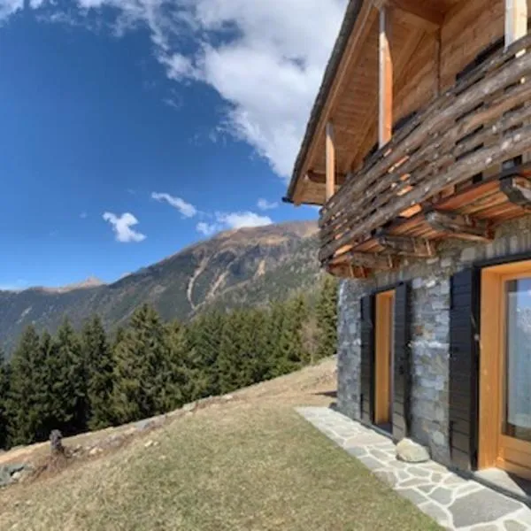 Chalet Baita delle Favole di RosaRita – hotel w mieście Berbenno di Valtellina