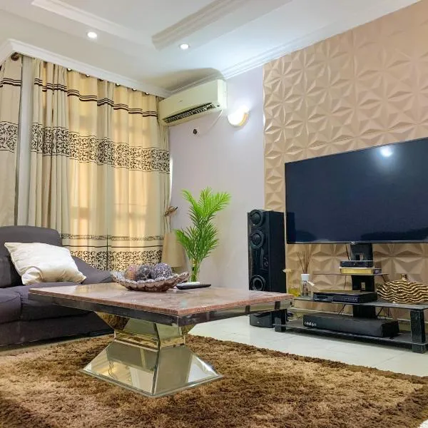 The C-VI Apartment Victoria Island โรงแรมในIgboshere