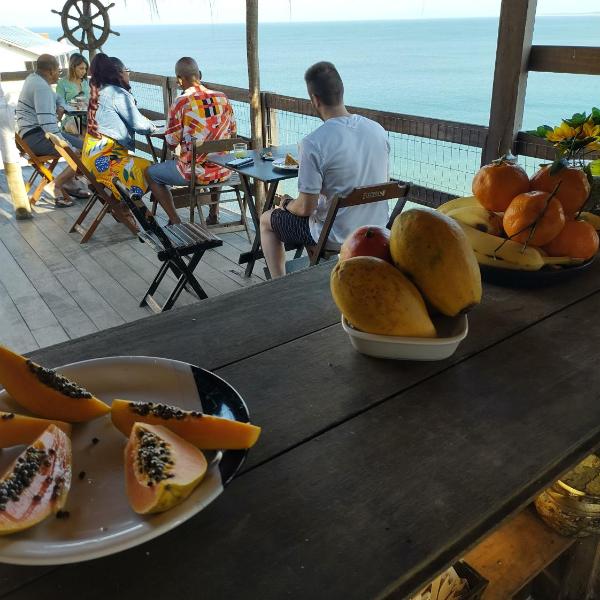 Pousada Marambaia Café - Praiana, econômica, Com café da manhã, piscina e hidromassagem ao ar livre - Frente para o mar - Foto 5