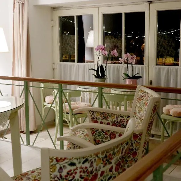 MARVELOSA APARTMENT - Central by the Chain Bridge, hotel din Budapesta