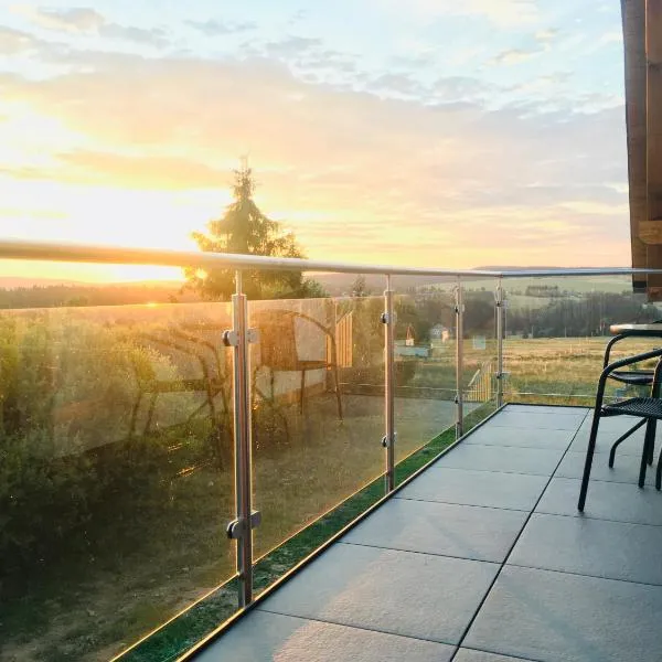 PLESSBERG Apartments Plešivec: Abertamy şehrinde bir otel