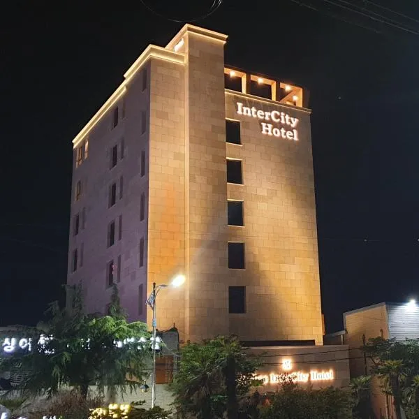 Viesnīca Jinhae Intercity Hotel pilsētā Čangvona