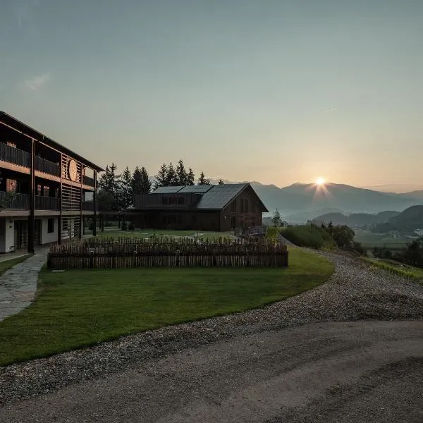 Arieshof، فندق في Floronzo