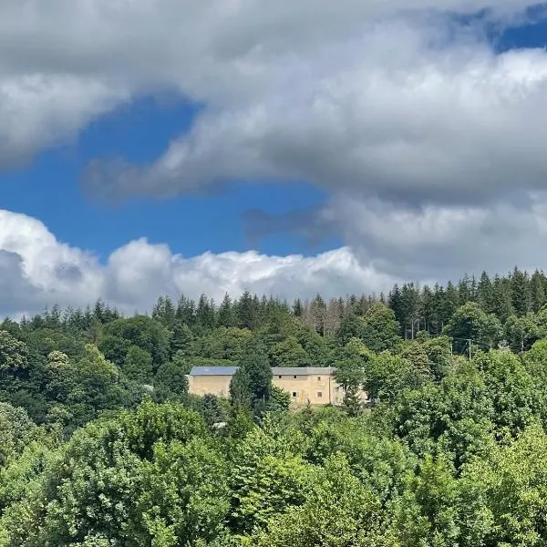 Les Houstalous, hotel di Lacombe