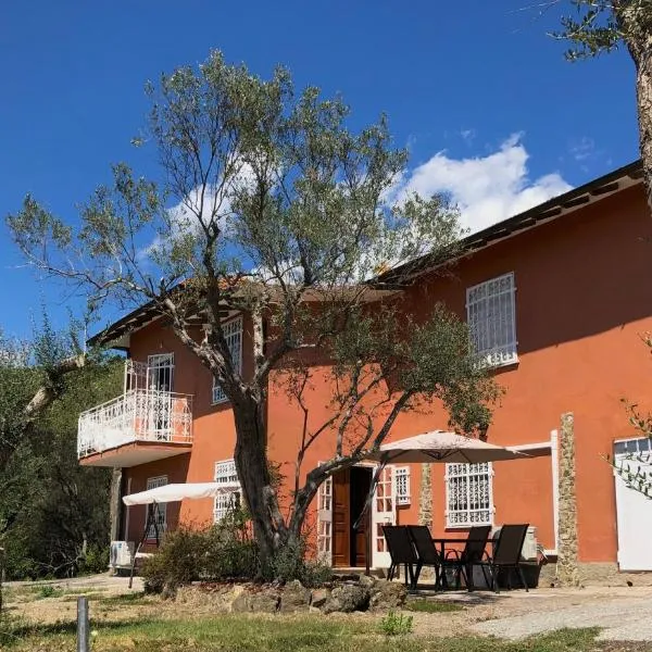 Casa Alma, hotel in Castelnuovo Magra