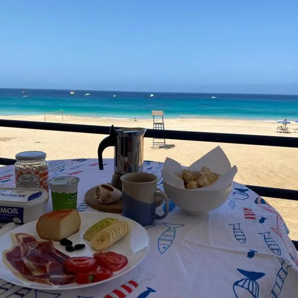 Beach Rotxa, hotel ve Vila do Maio