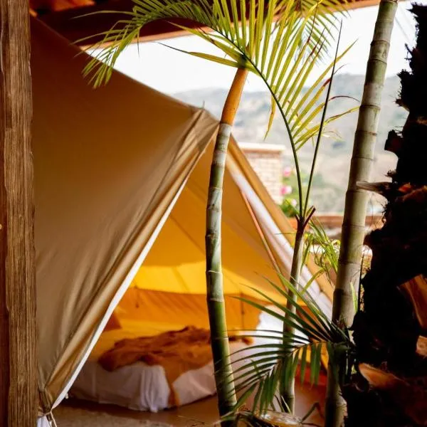 Slow Axarquía, готель у місті Торре-де-Бенаґальбон