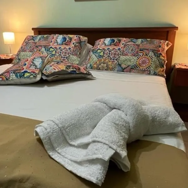 Holiday Gole Alcantara Graniti Room, hotel v destinaci Graniti