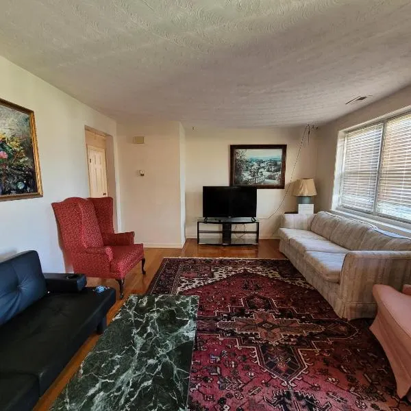 Virginia Vacation duplex house 1, hotel in Virginia Beach