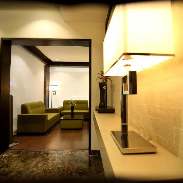Hotel The Prime Balaji Deluxe, City Centre, With Free Airport Pickup photo 2