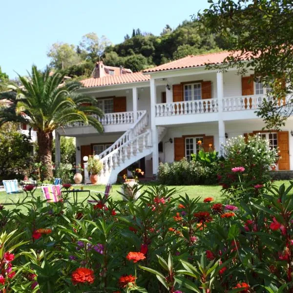 Villa Karidia, hotel en Asprogerakata