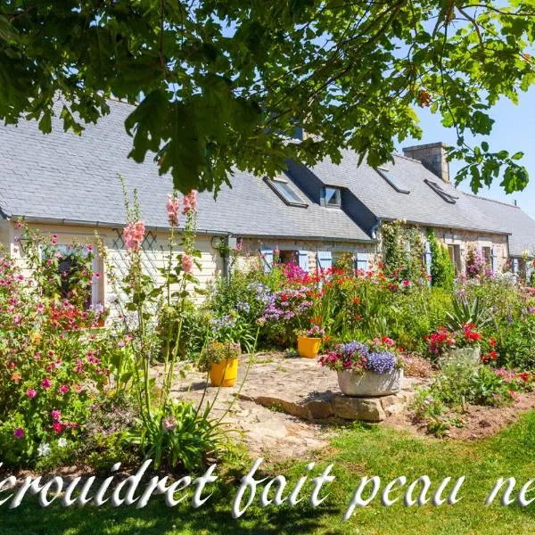 Kerouidret au milieu des fleurs, готель у місті Penvénan