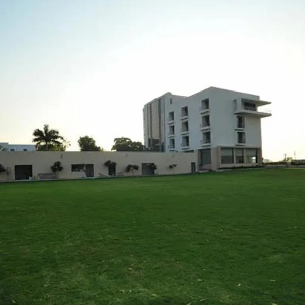 Krsna Lila By The Blues, hotel u gradu Sānand