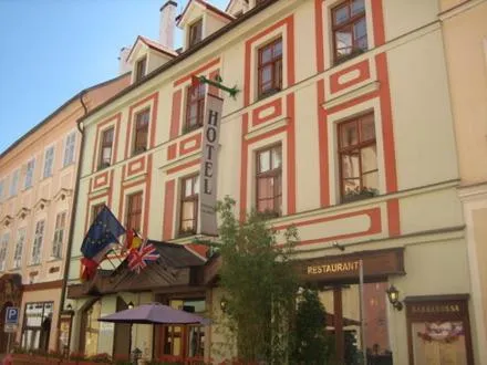 Hotel Barbarossa, hotel in Všeboř