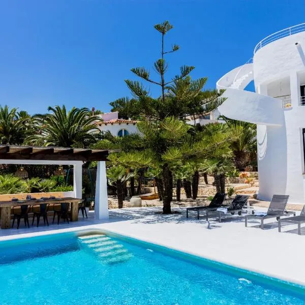 Villa Mediterraneo Cabo La Nao by Rock Rentals, хотел в Хавеа