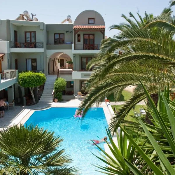 Casa Maria Hotel Apts، فندق في بلاتانياس