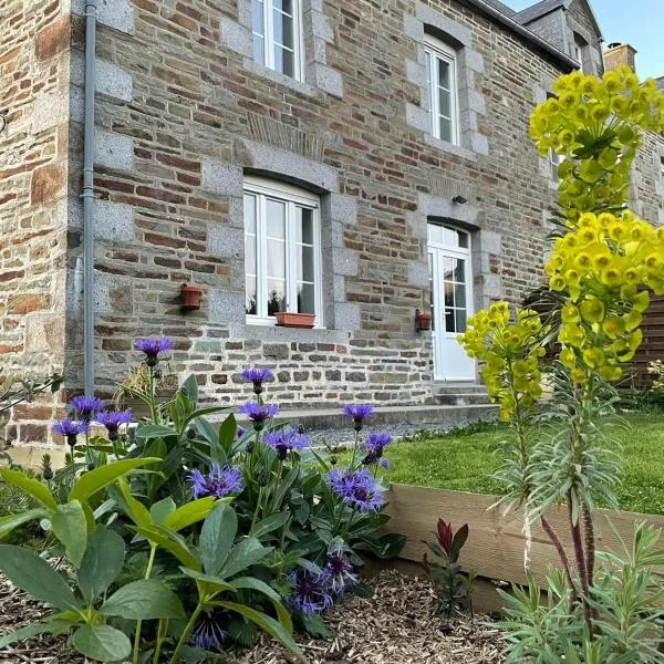 Maison de La Beslière meublé de tourisme 2 étoiles, hotel in Folligny