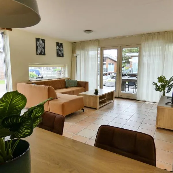 Holiday Home Dorregeest-1 by Interhome, hotel in Uitgeest