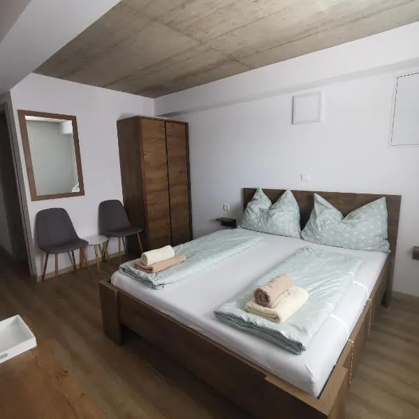 Sobe, Rooms B&B - Vina Kauran, hotel en Spodnji Gasteraj