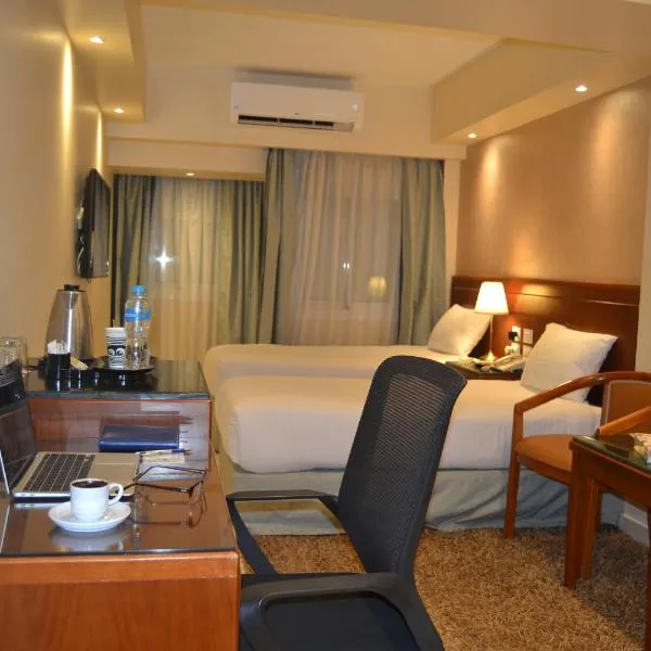 Omar El Khayam Al Minya Hotel, hotel v destinaci Minjá