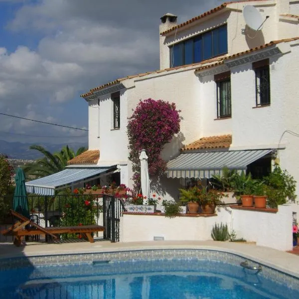 Tita, hotel di Albir