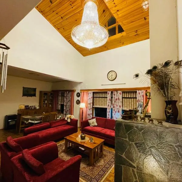 Aashirwad Homestay Kullu, hotel din Kulu