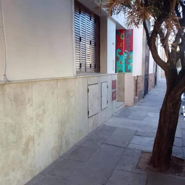 HOSTEL "Tito" JUJUY, khách sạn ở San Salvador de Jujuy