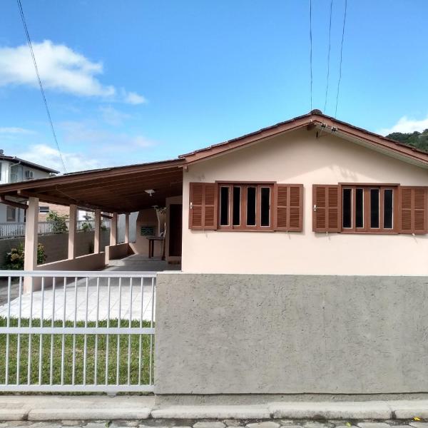 Casa na Pinheira, Praia de Cima