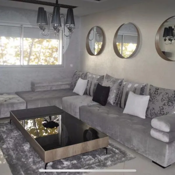 Luxury apartment in downtown of kenitra, hotel in Kenitra