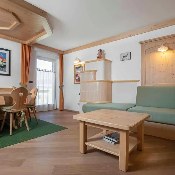 Casa Rododendro - Cavalese Dolomites, ξενοδοχείο σε Cavalese