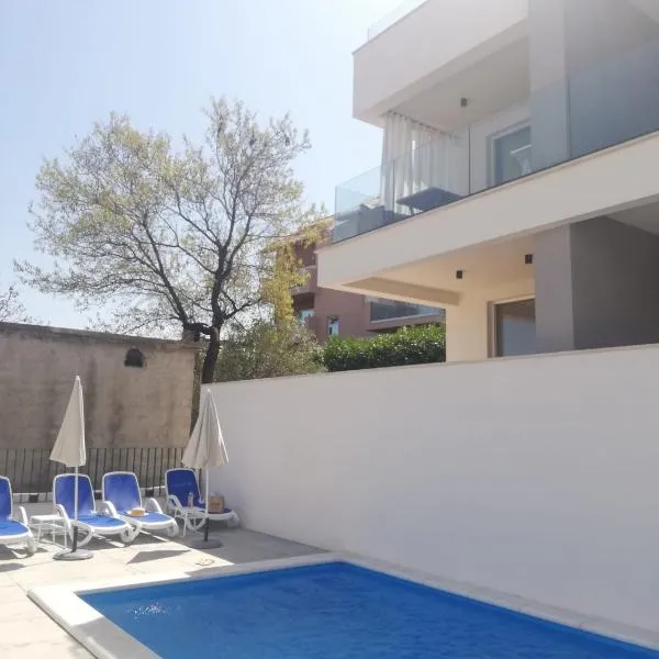 Villa apartment Laganini, hotel di Okrug Gornji