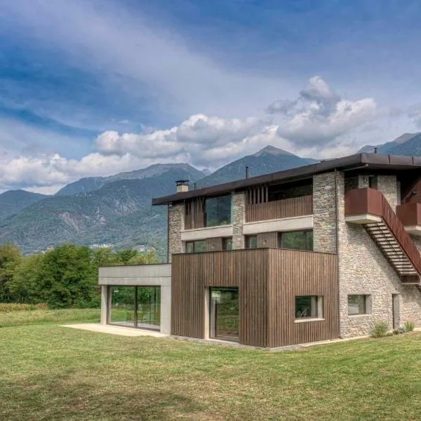 Agriturismo B&B Caffè e Vino, hotel v destinaci Sondrio