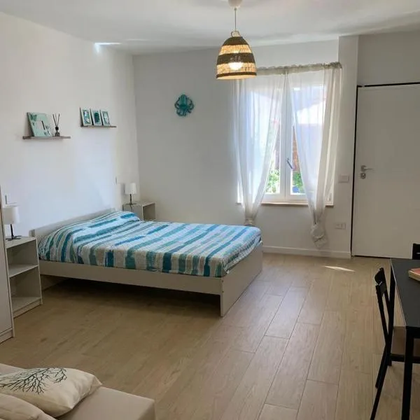 La Casa di Allegra, Monolocale a Le Grazie - Comune di Portovenere, hotel v destinaci Portovenere