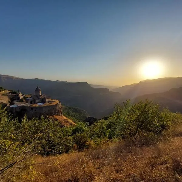 Tatev& Alex BnB, hotel in Tatʼev