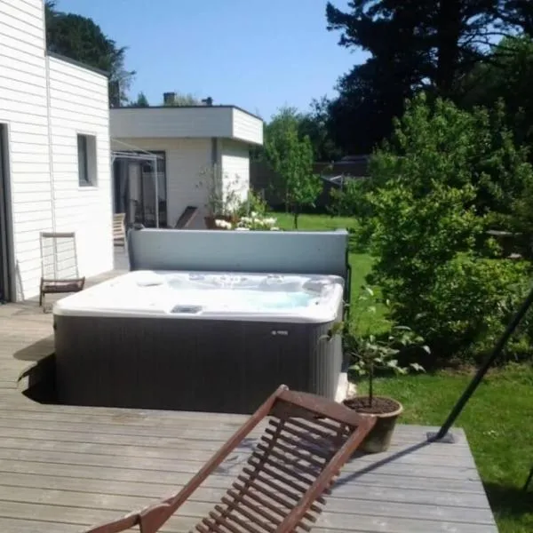 Maison avec Spa en bord de mer, hotel a Logonna-Daoulas