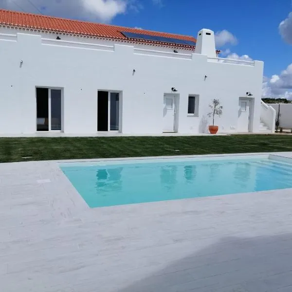 Pé no Campo Suites and Villa, hotel in Carvalhal