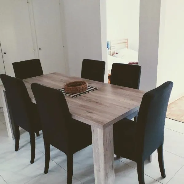 Alpine Apartment, hotel en Villeneuve