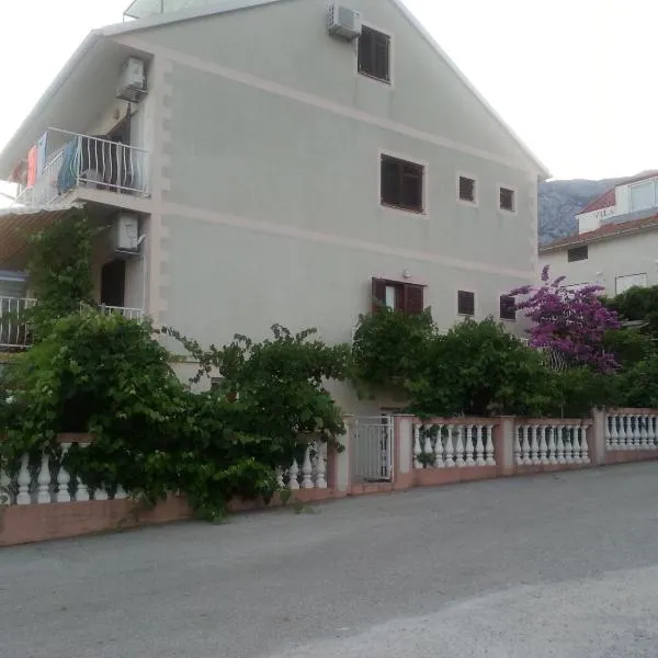 Apartments with parking space Orebic, Peljesac - 11834, hotell i Orebić