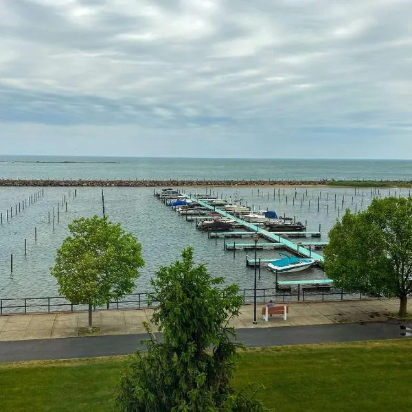 Clarion Hotel Conference Center on Lake Erie, hotel v destinaci Dunkirk